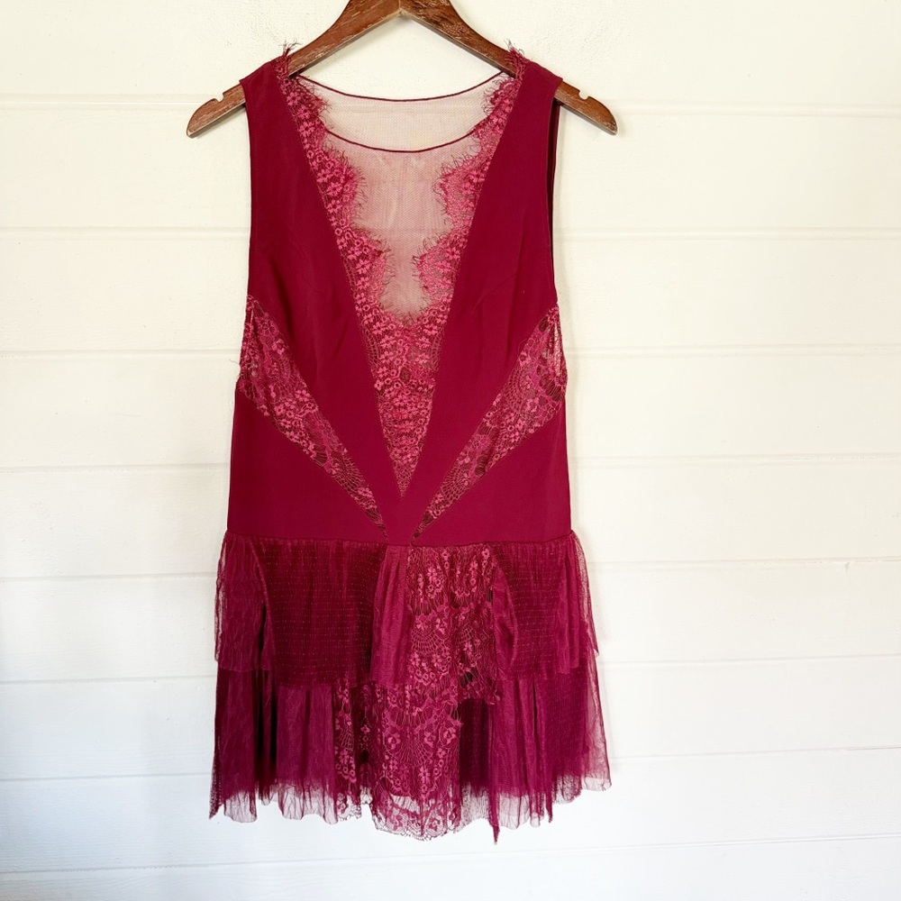 EUC Free People Dove Lace Sleeveless Mini Dress in Rich Berry Color Size 6 - Picture 4 of 11
